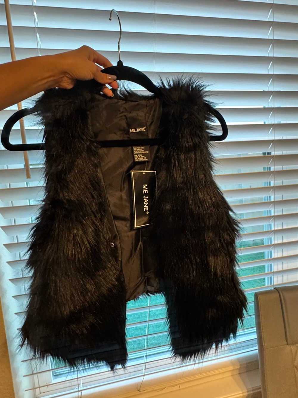 Me Jane Black Faux Fur Vest